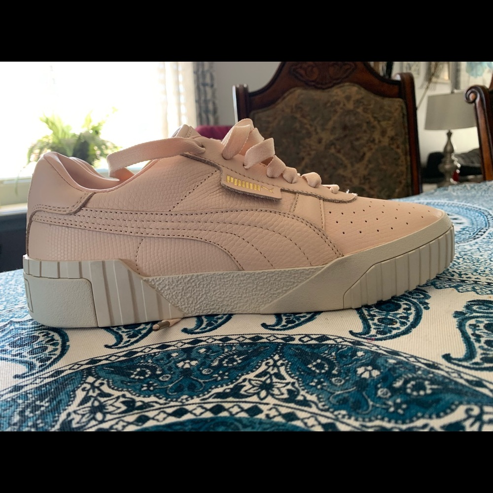 Pink Carina Pumas Sneakers